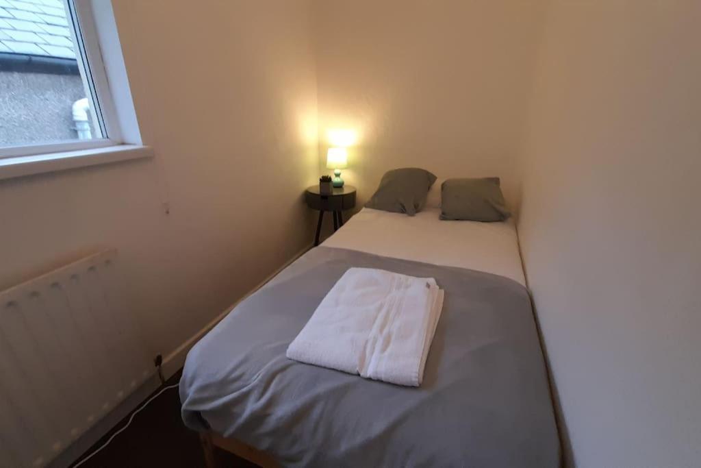 Spacious 4 Bedroom, Free Netflix, Central Location Cardiff Exterior foto