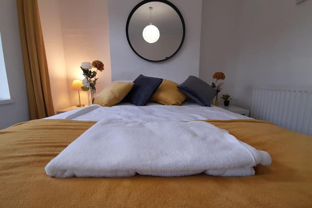 Spacious 4 Bedroom, Free Netflix, Central Location Cardiff Exterior foto