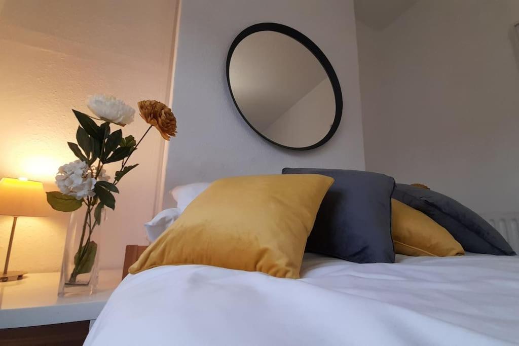 Spacious 4 Bedroom, Free Netflix, Central Location Cardiff Exterior foto