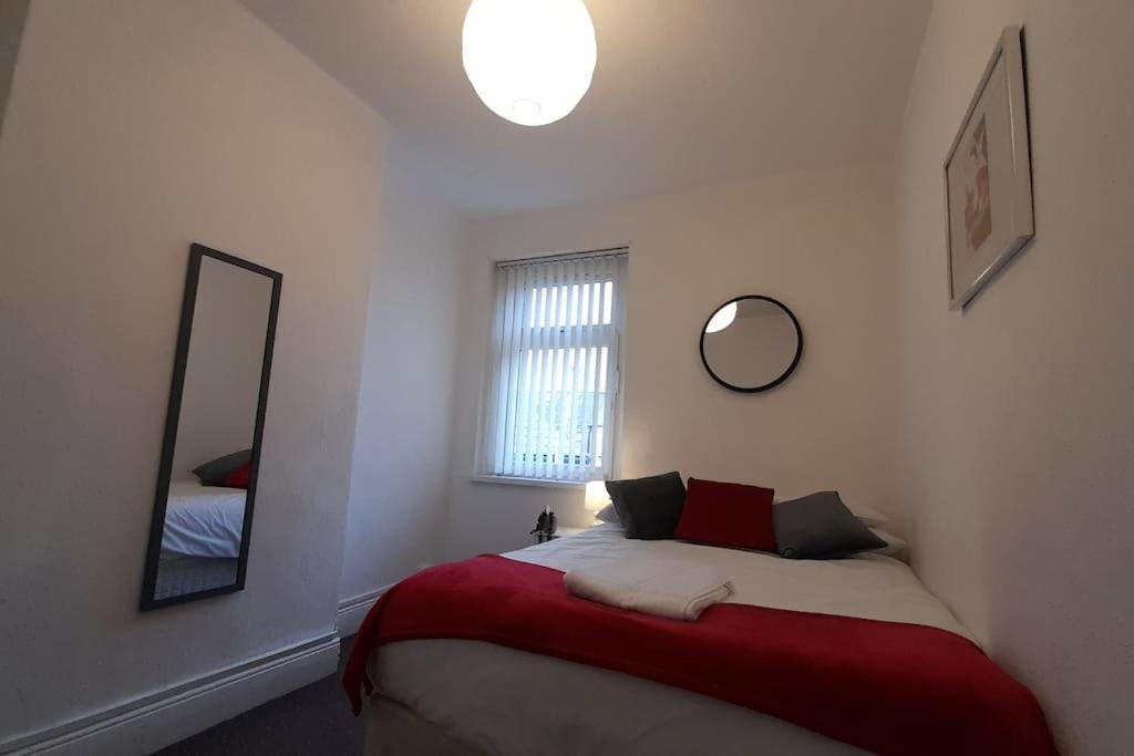 Spacious 4 Bedroom, Free Netflix, Central Location Cardiff Exterior foto