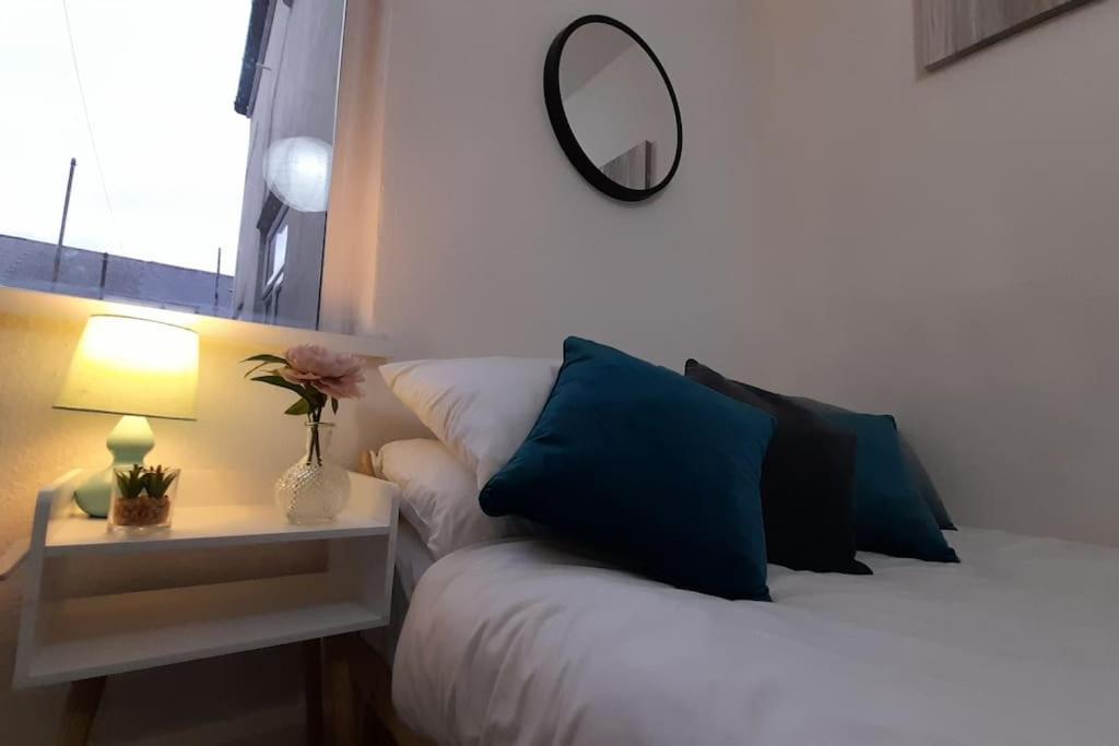 Spacious 4 Bedroom, Free Netflix, Central Location Cardiff Exterior foto